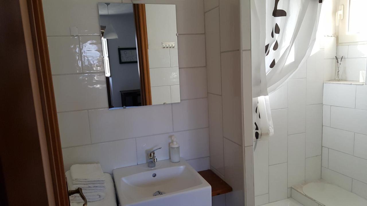 צ'לנו Elilu Room מראה חיצוני תמונה